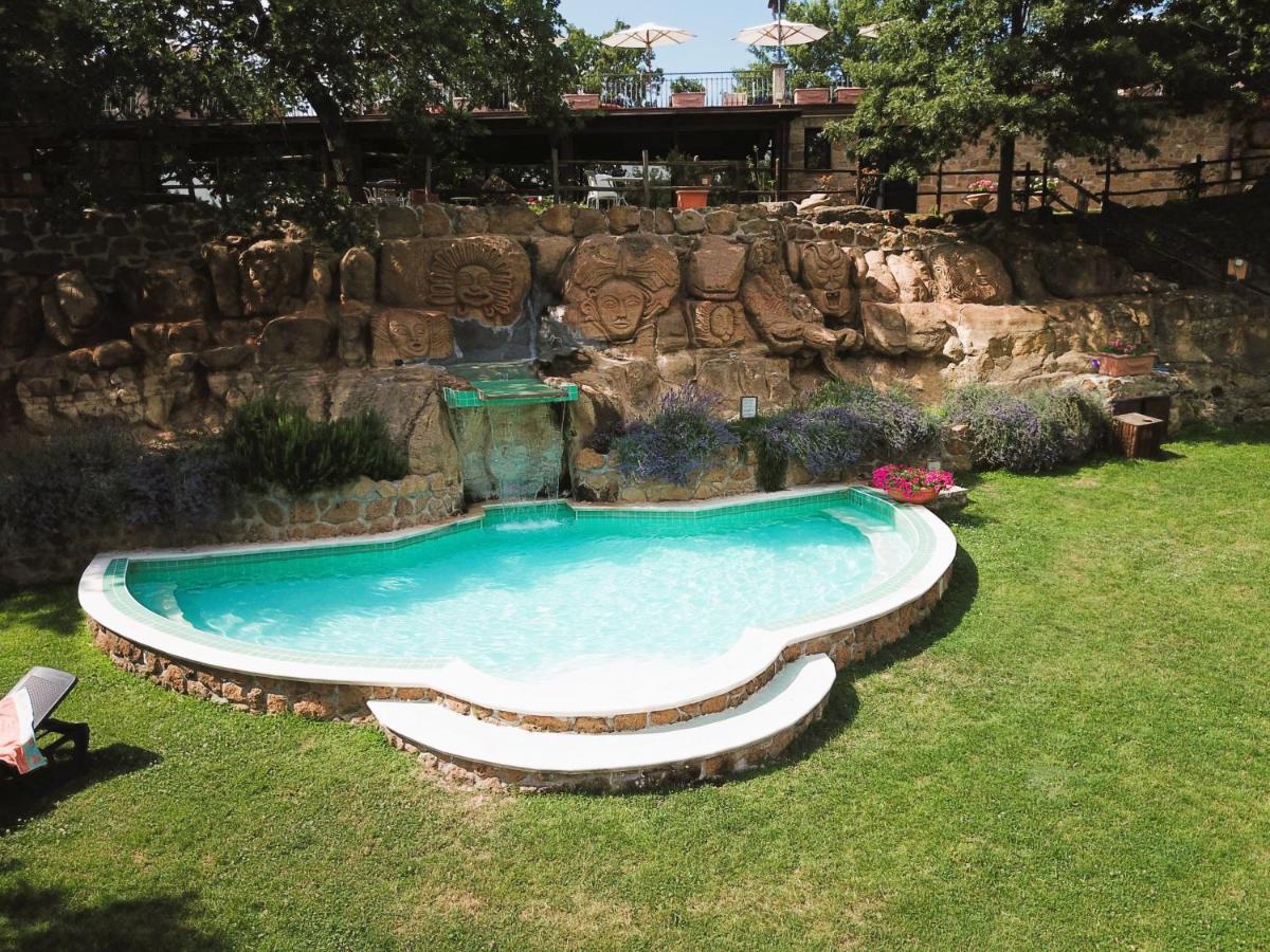 Isa - Residence With Swimming Pool In Sorano, Apartments With Air Conditioning And Private Outdoor Area Eksteriør bilde